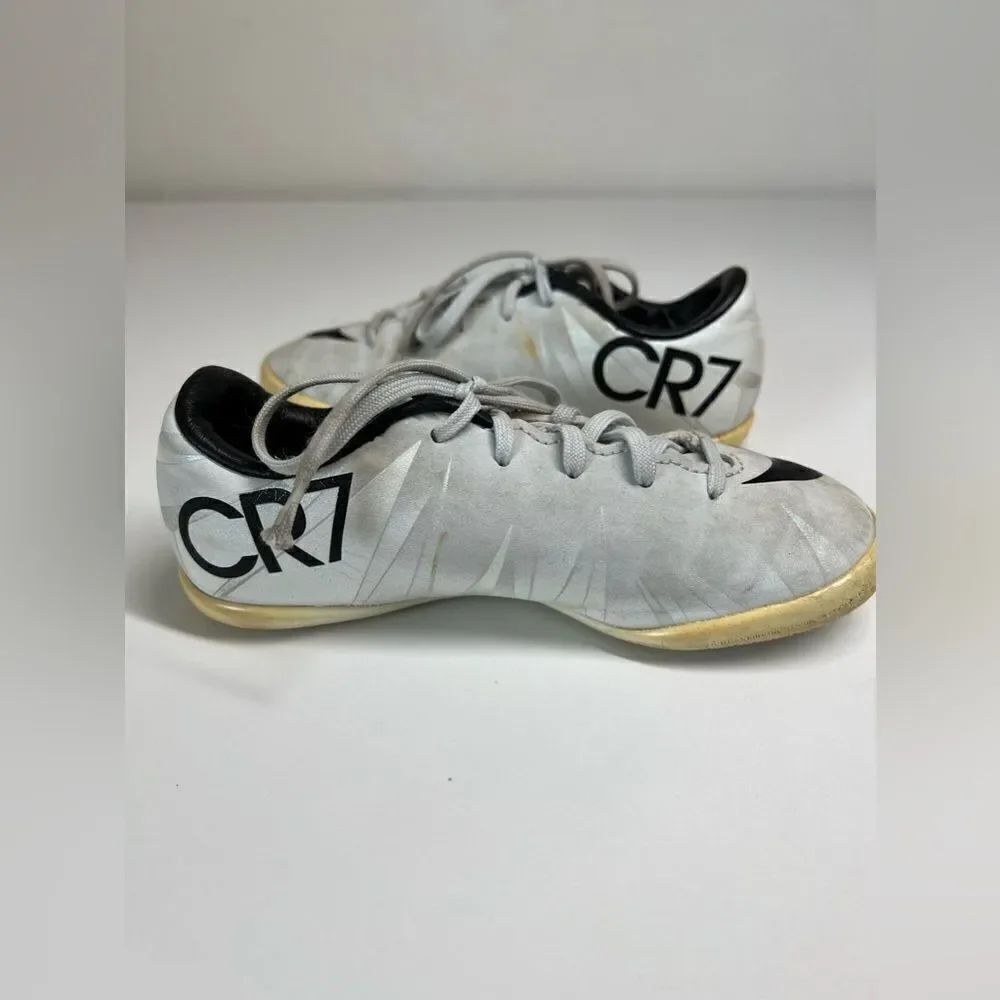 NIKE MERCURIALX VICTORY VI IC CR7 INDOOR SOCCER CLEAT Size 11,5 kids 852488-401